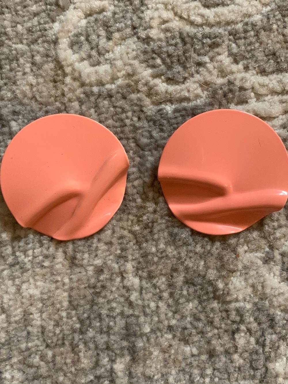 Vintage 1980s Peach Wavy Disc Stud Earrings